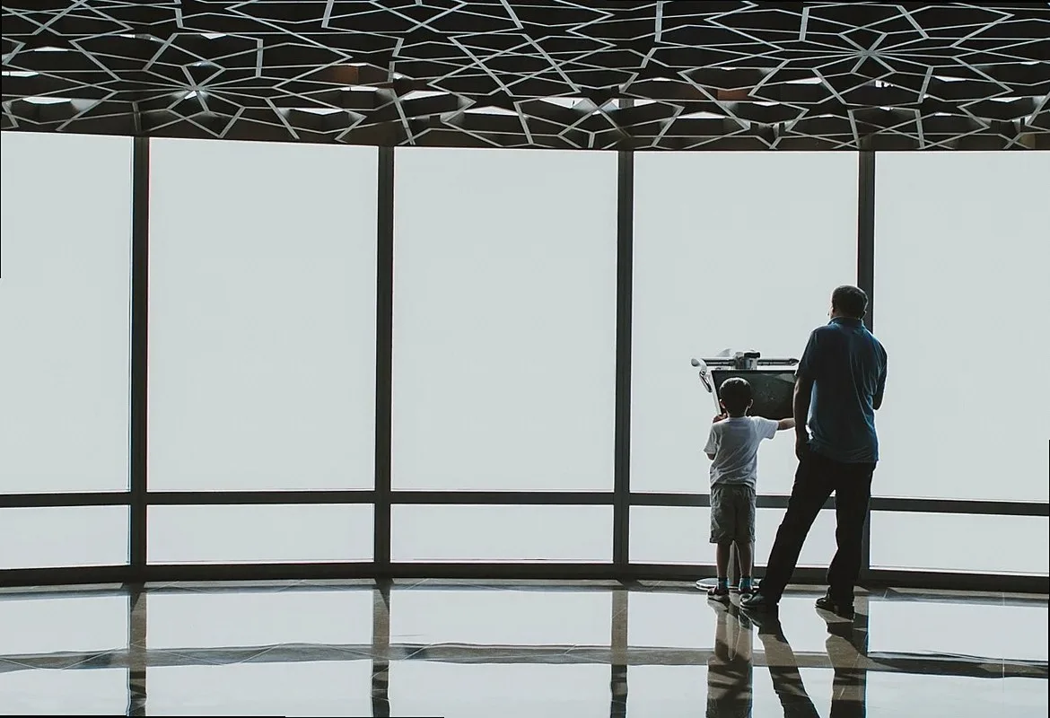 tourists, father and son, burj khalifa, vacation, telescope, dubai, digital telescope, electronic telescope, family, uni